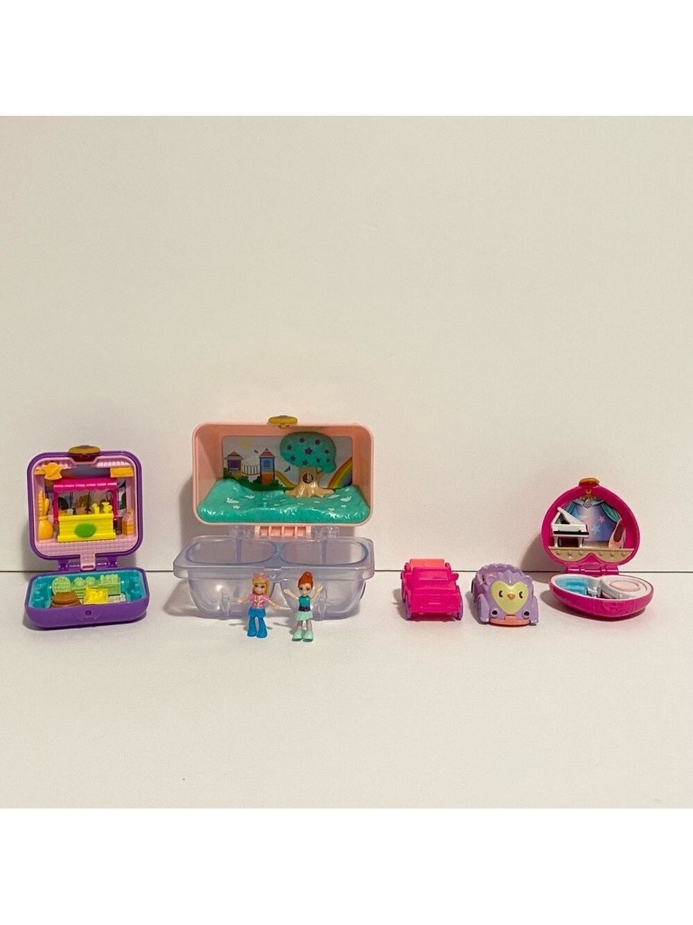 Polly Pocket Lot w 2 Figures 2 Cars Compact Playset Girls Action Figure Toy